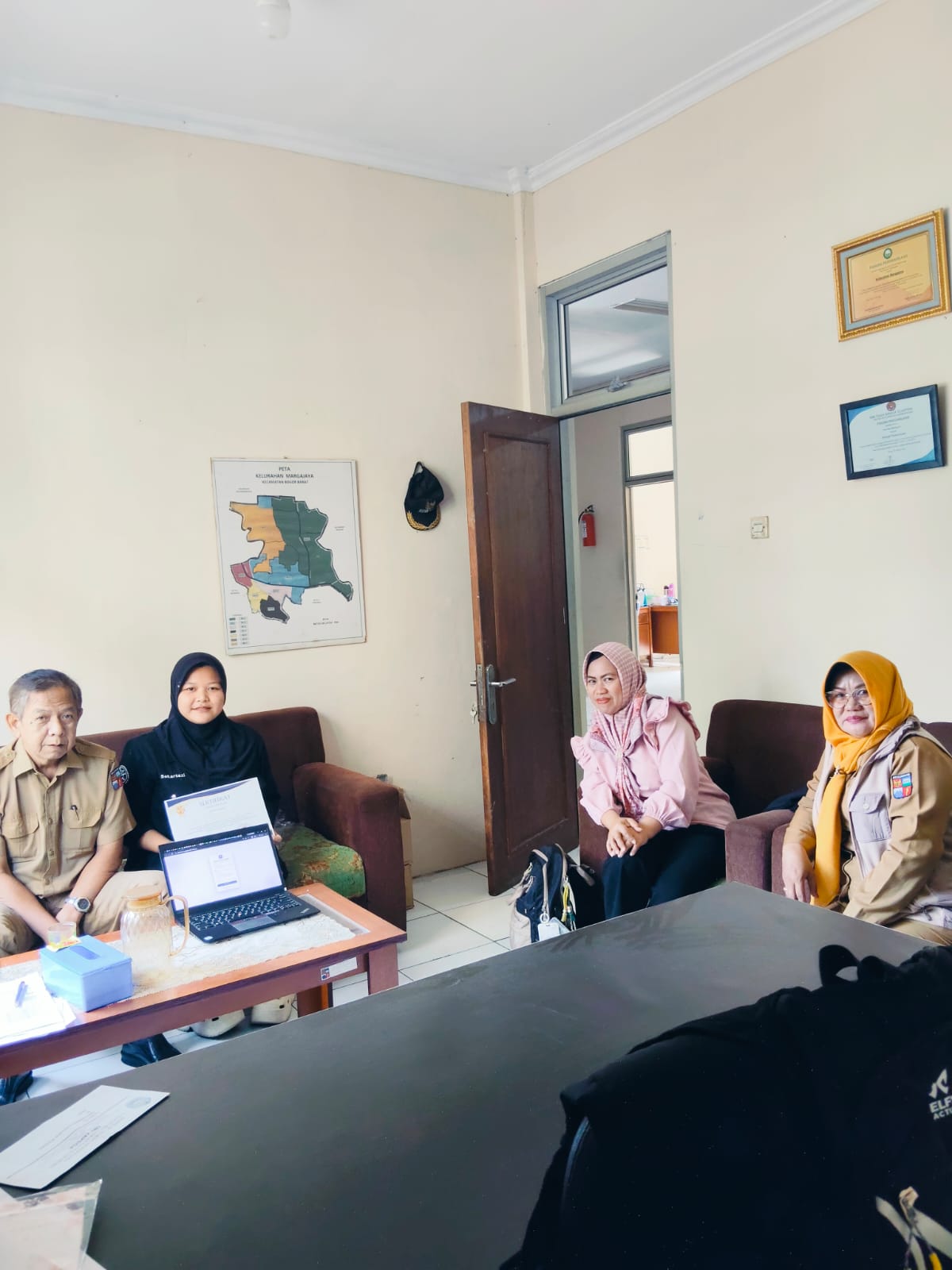Foto bersama peserta peresmian aplikasi Maryudi Posyandu dan Dandelion